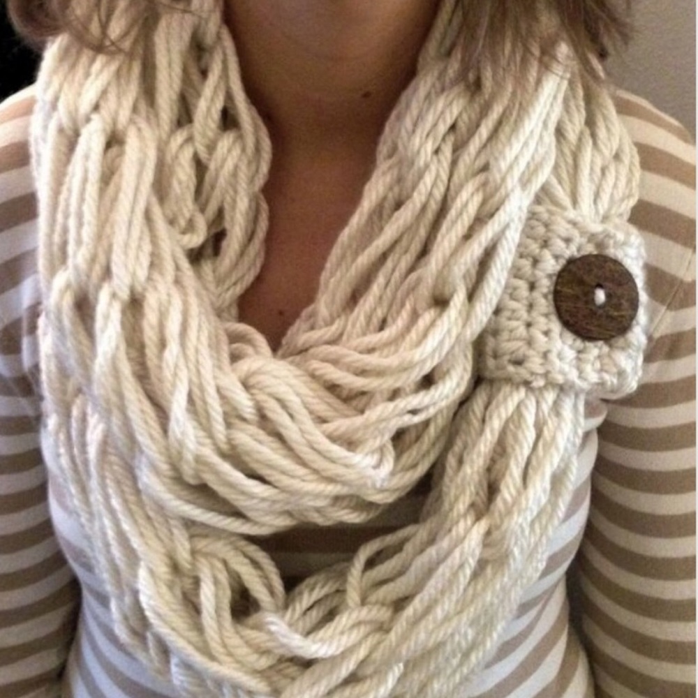 Boutique Handmade Infinity Scarf Removable Cuff Beige Knit Crochet Casual New - Picture 2 of 2